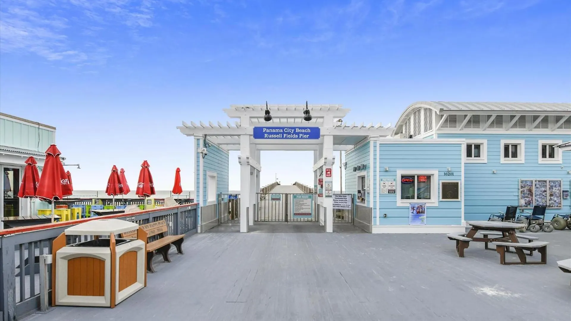Shores of Panama: Renovated 2-Bedroom Condo with Reserved Parking Panama City Beach
